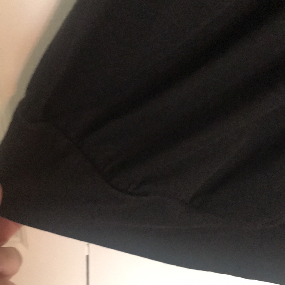 Ladies black blouse, polyester/rayon/spandex-guaranteed comfy. Short sleeves - Picture 6 of 6
